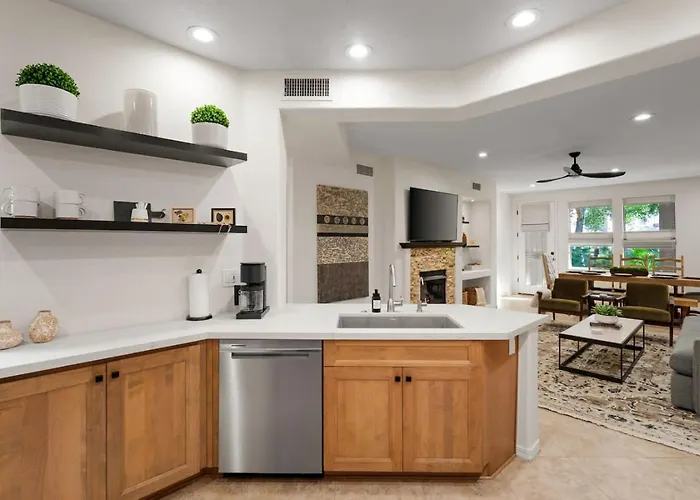 Style Living With Heated Pool, Spa, Gym, And Nearby Golf Dom wakacyjny *