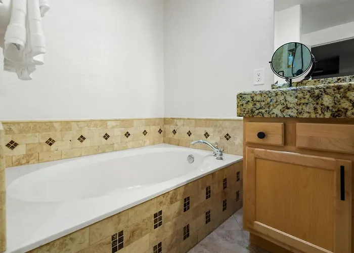 Style Living With Heated Pool, Spa, Gym, And Nearby Golf Dom wakacyjny *